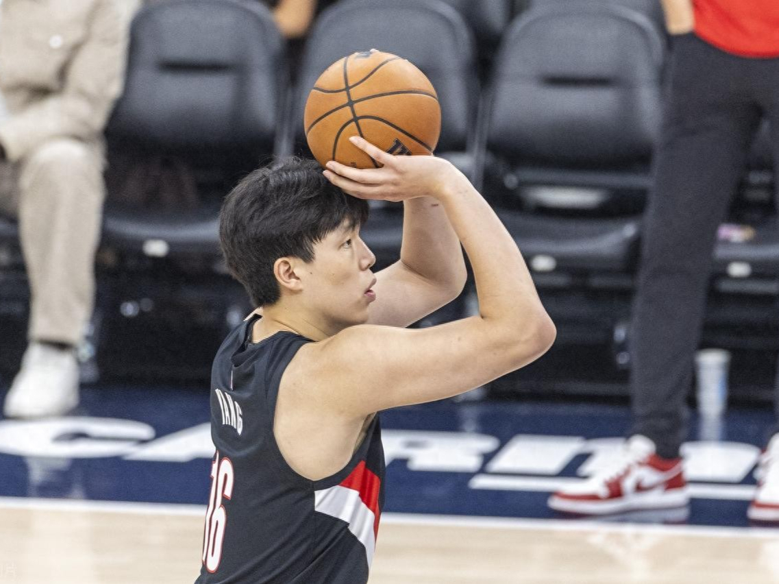 包含NBA常规赛倒计时，新奥尔良鹈鹕集结日手感冰凉，细节引发关注，更衣室稳定，年轻球员得到机会的词条